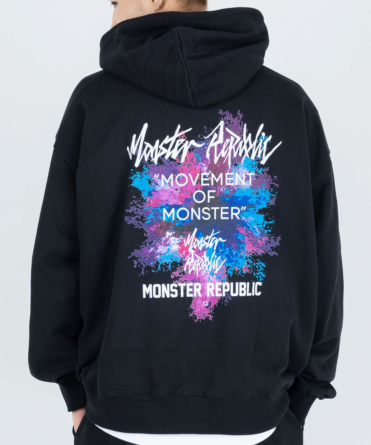 몬스터리퍼블릭(MONSTER REPUBLIC) 백페인팅 나이트블루 후드티 블랙