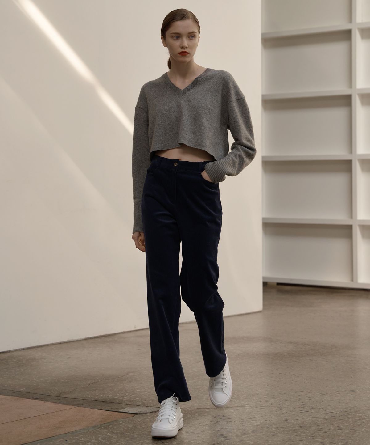 일로일(ILOIL) corduroy straight pants - blue