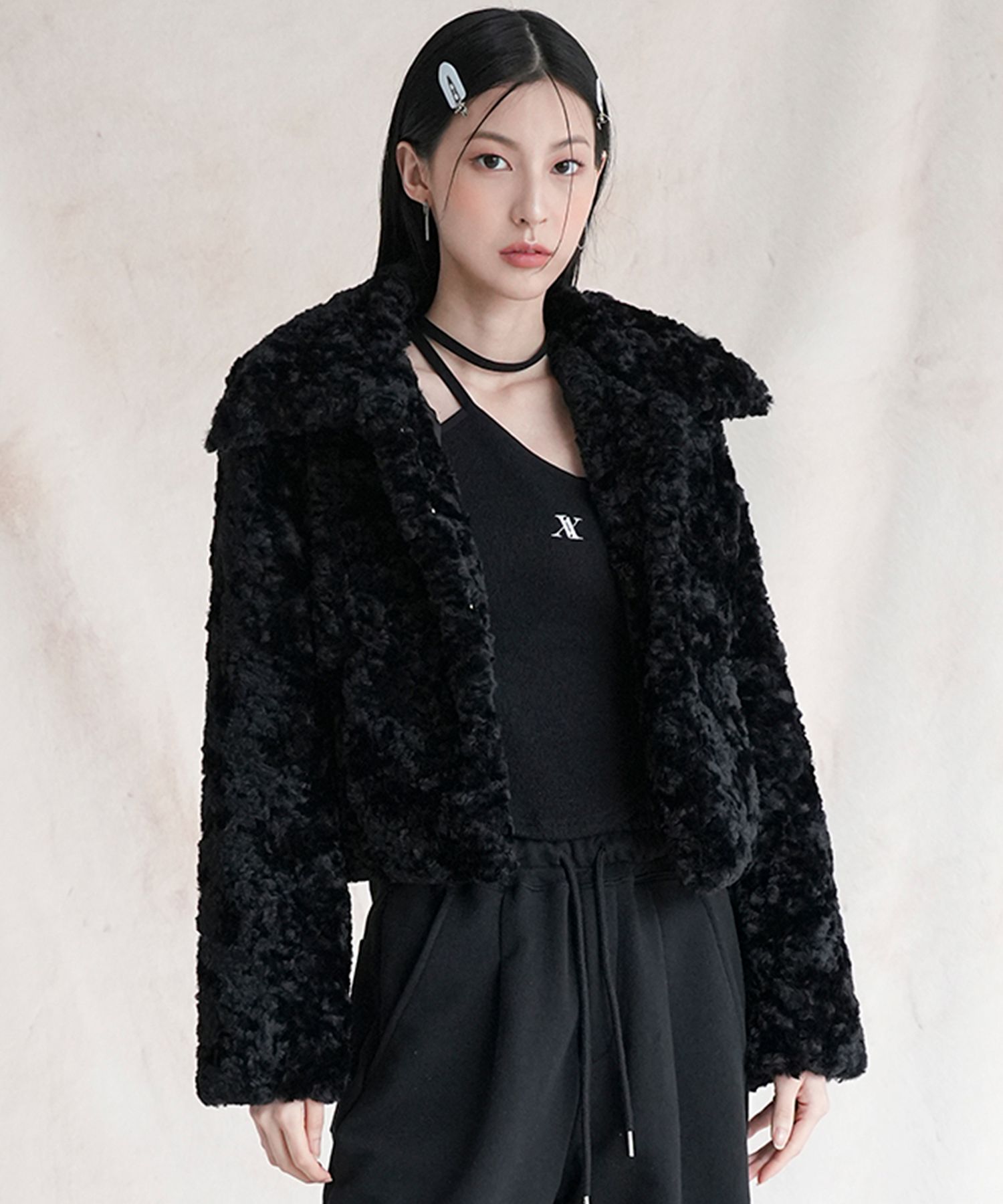 AVANDRESS★韓国★人気★Emilie Fur Jacket 2色 ファー MUSINSA | AVANDRESS Emily Fur Jacket BLACK
