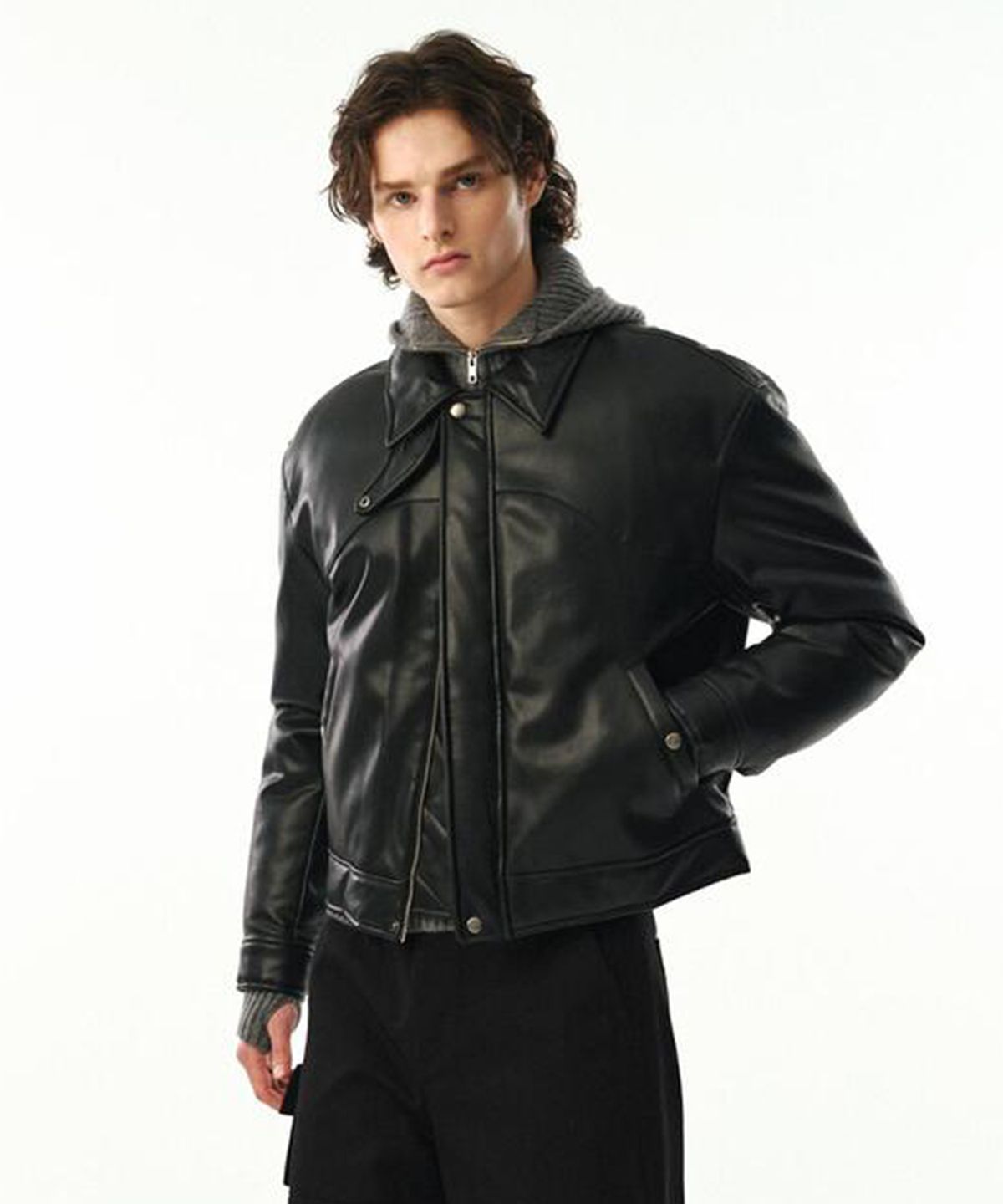 문선(MOONSUN) UNISEX Vegan Leather Goose-Down Puffer Blouson [Black]