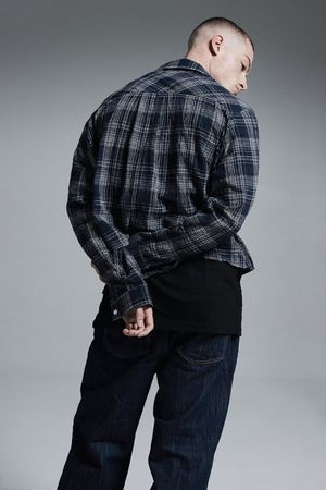 라인 크롭 체크 셔츠 (네이비)