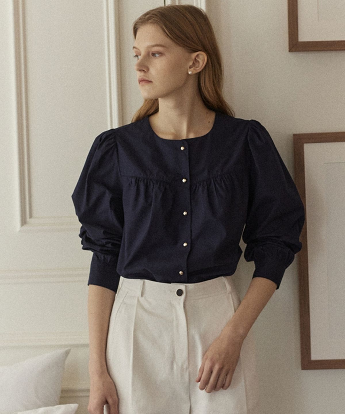 논로컬(NONLOCAL) Shirring Goldish Blouse - Navy