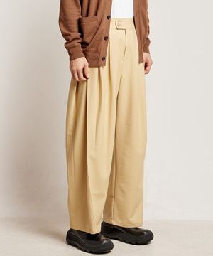 와이드핏 투턱 플리츠 슬랙스 베이지