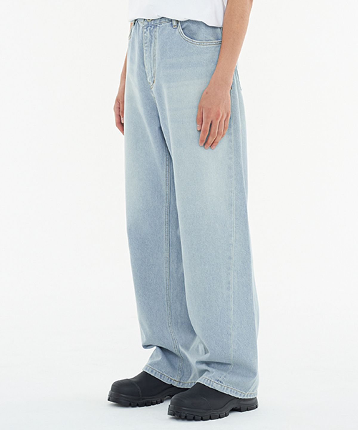 에러스익셉티드(ERRORS EXCEPTED) DP642 메가와이드 데님팬츠 (Light Blue)
