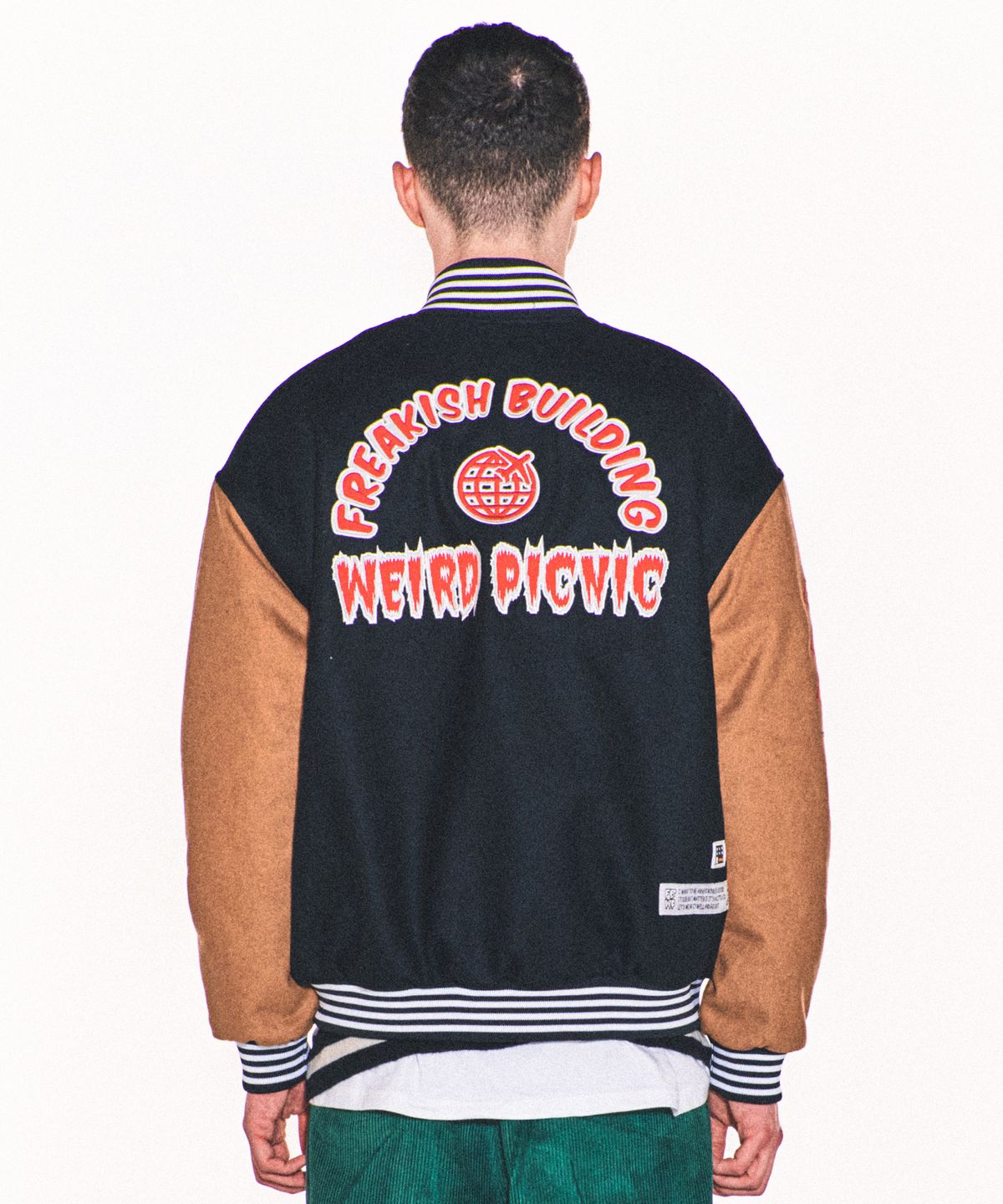 프리키쉬빌딩(FREAKISH BUILDING) WEIRD PICNIC VARSITY JACKET (BLACK)