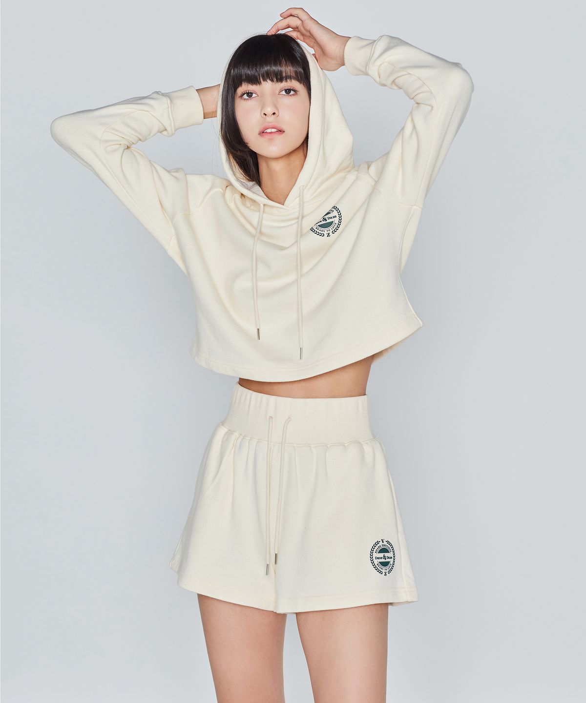 데이브앤데이즈(DAVE&DAZE) CROP HOODIE (IVORY)