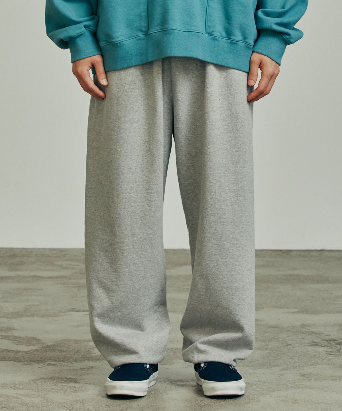 공백(GONGBAEK) Heavy Weight Wide Sweat Pants_M/Grey