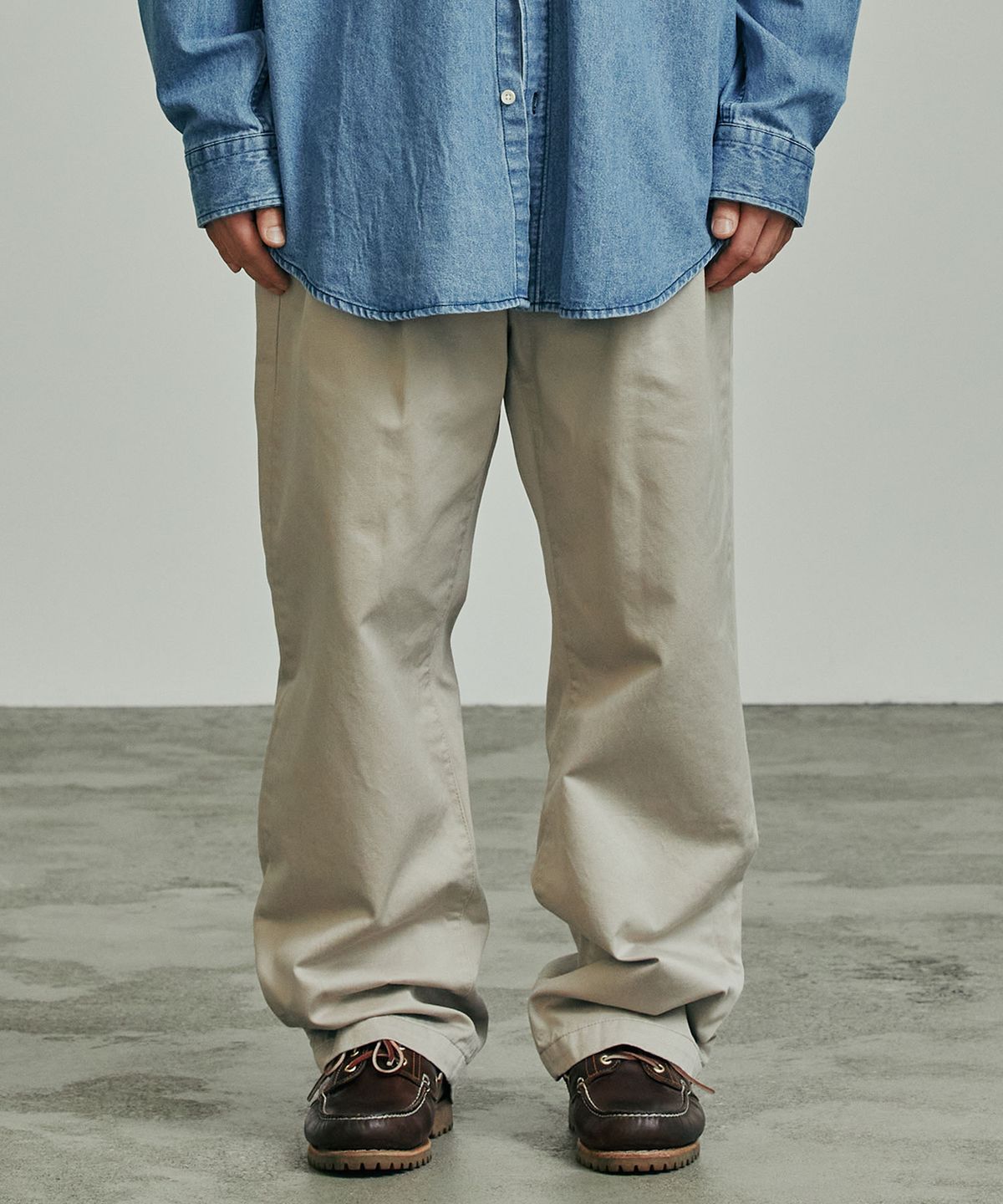 공백(GONGBAEK) Two Tuck Washed Wide Chino Pants_Beige