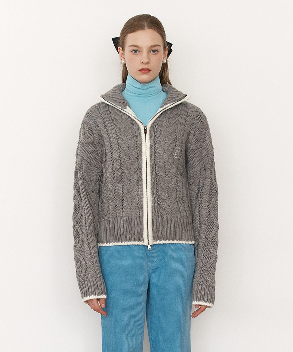 로라로라(ROLAROLA) TWOWAY CABLE ZIPUP KNIT GRAY