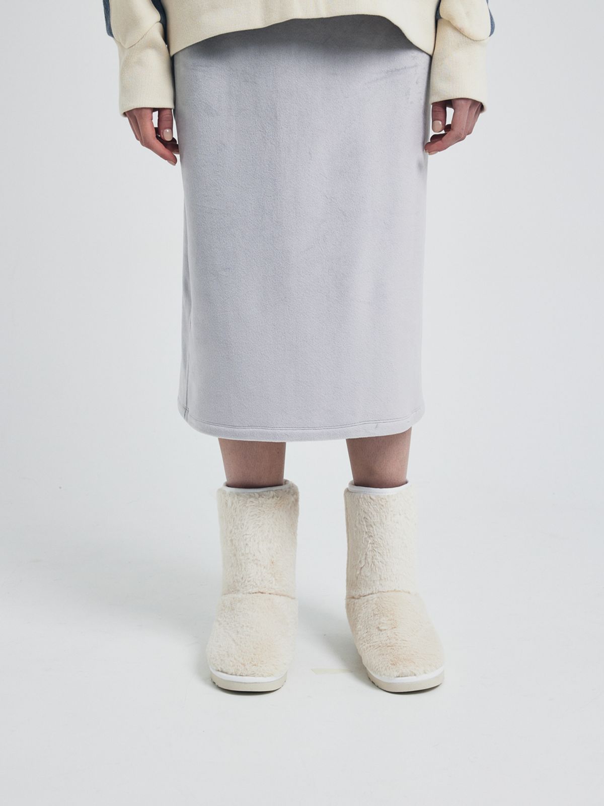 쎄이연(SAYYEON) Soft Velvet Long Skirt Gray