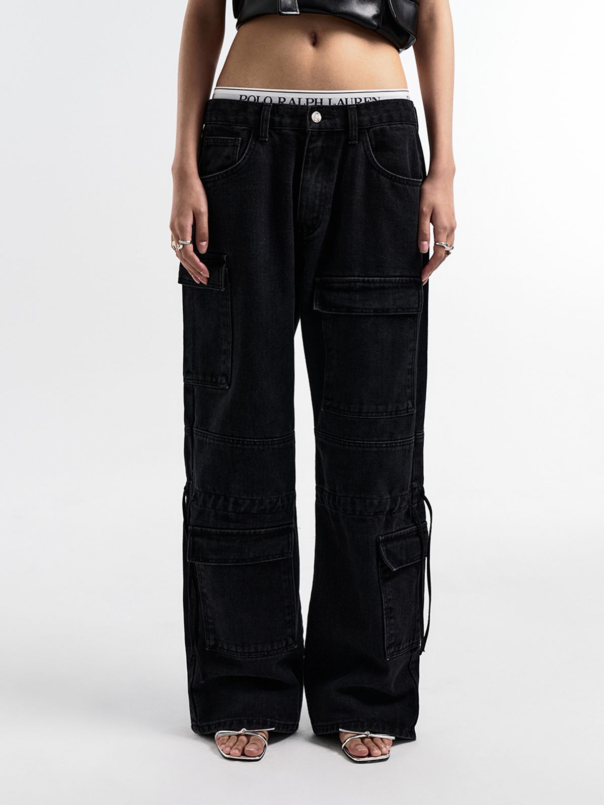 와이이이엘(YEEL) SIDE STRING CARGO PANTS BLACK