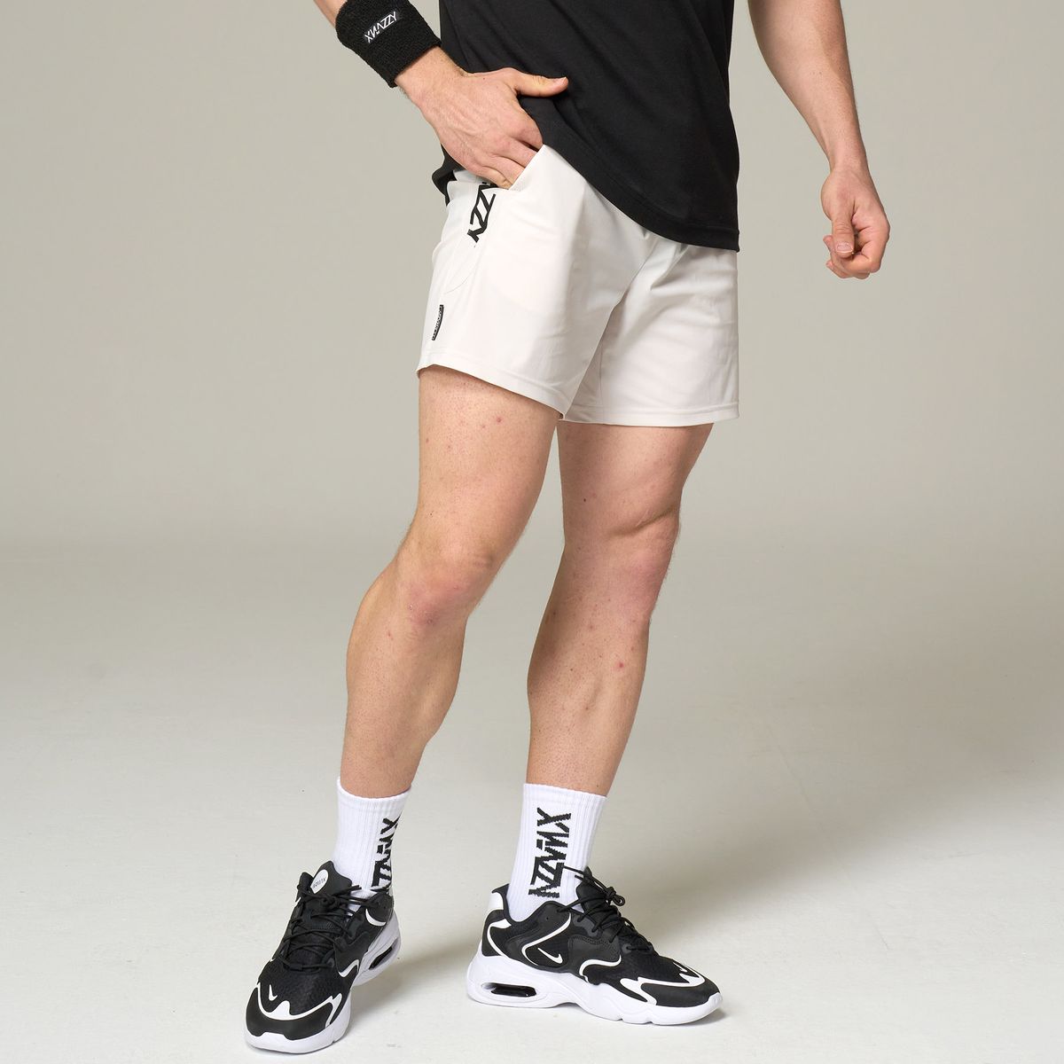 엑스네지(XNAZZY) 엑티브 3부 숏팬츠 XN22FWRSPT04 [CREAM]