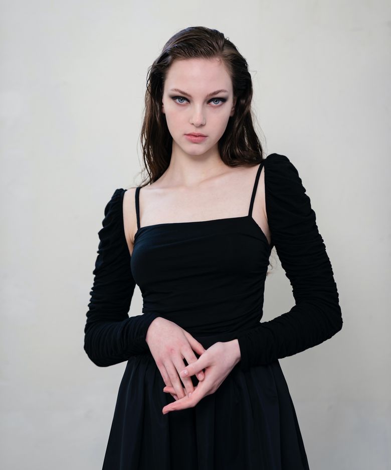 Lulu gathered sleeve top
