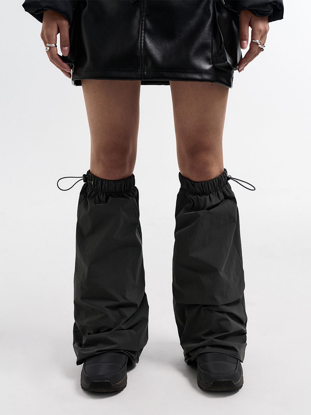 와이이이엘(YEEL) STRING LEG WARMER GRAY