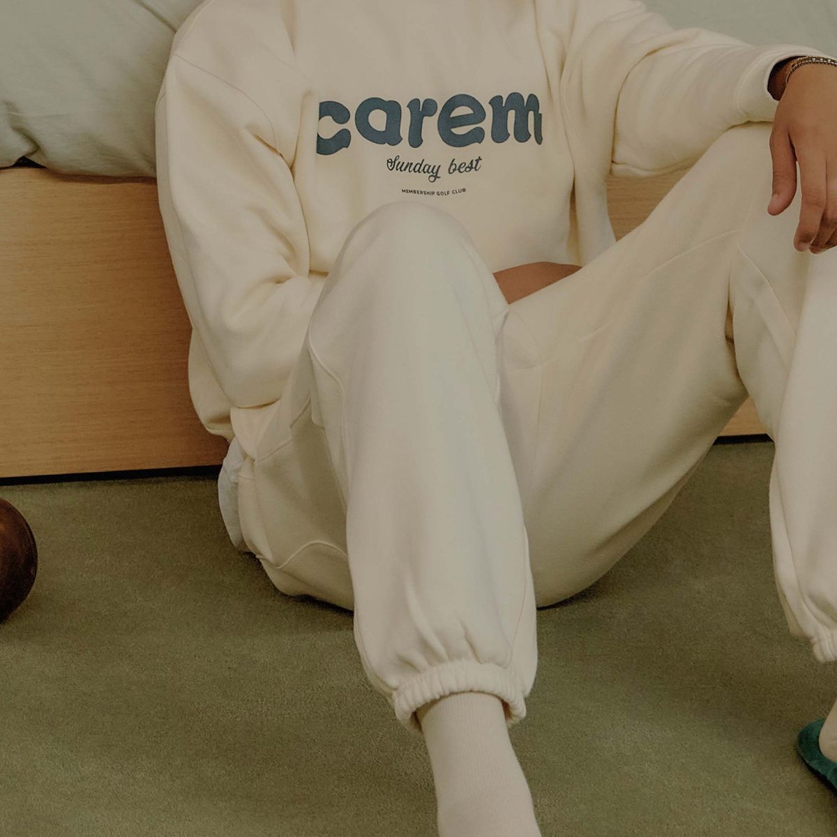 카렘(CAREM) MAN BASIC CLUBHOUSE JOGGER PANT - CREAM