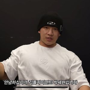 M-플라워 자수 오버핏 티셔츠 [화이트]