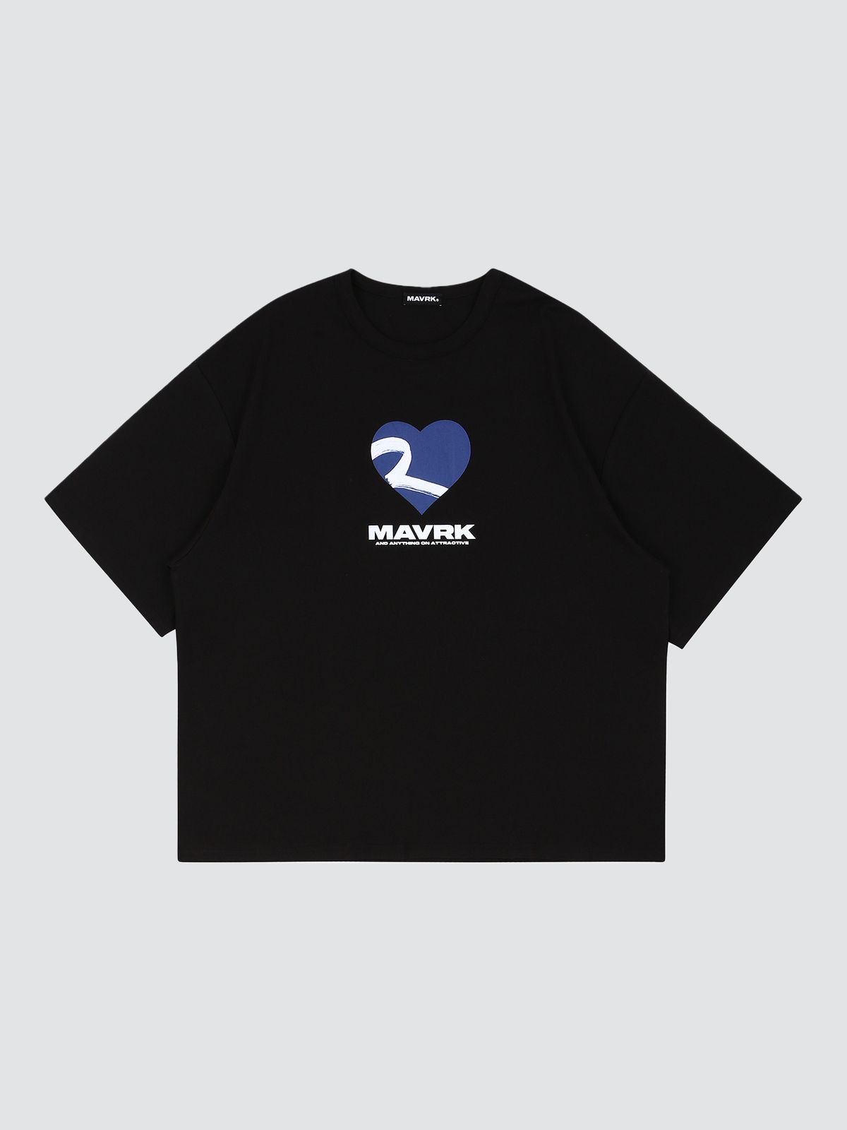 매버릭(MAVRK) MVR 하트 로고 오버핏 티셔츠 [블랙]