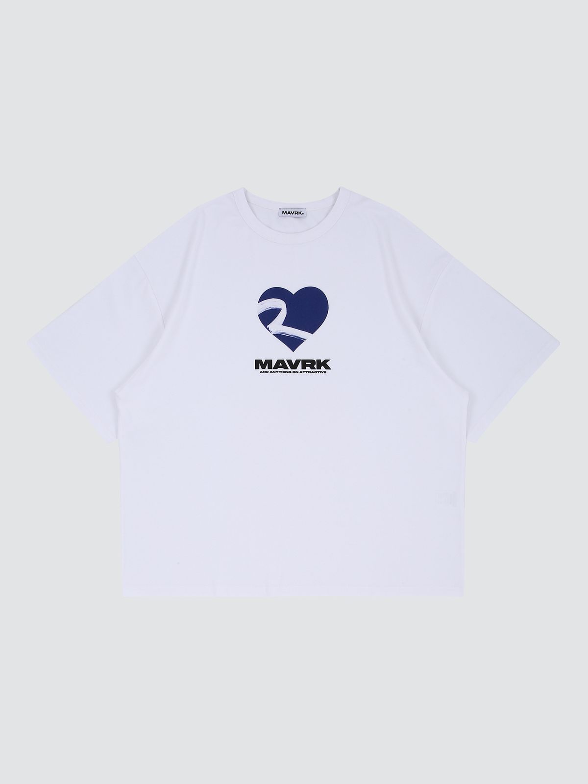 매버릭(MAVRK) MVR 하트 로고 오버핏 티셔츠 [화이트]