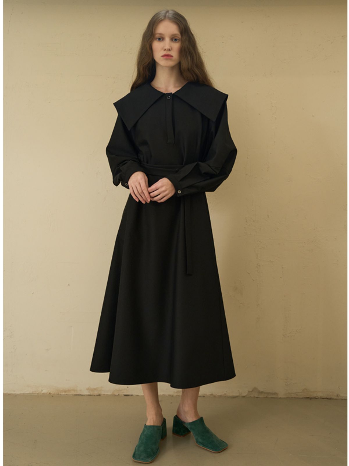 네벨에브리웨어(NEBELEVERYWEAR) SAILOR BELT DRESS_BLACK