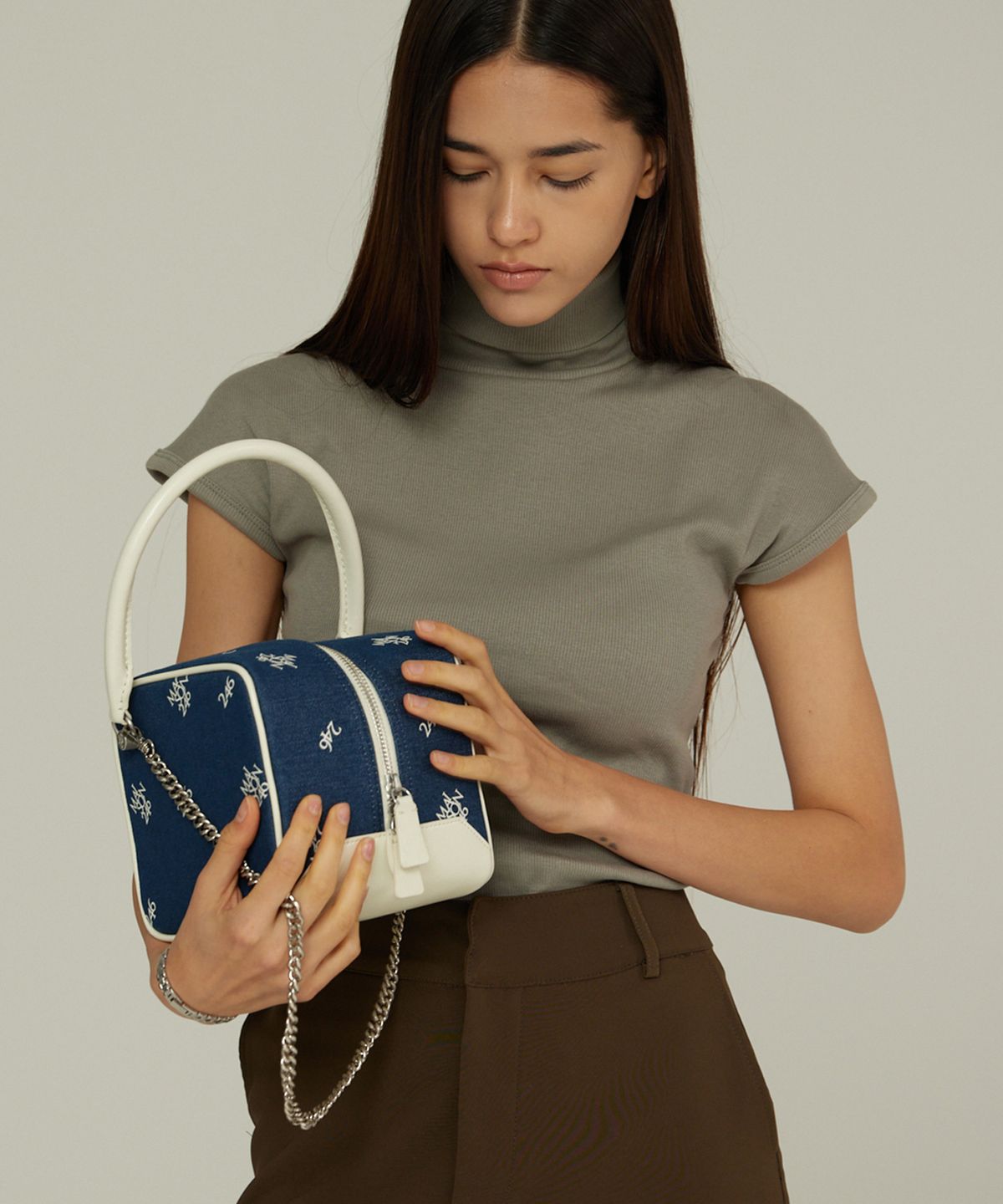 메종246(MAISON246) GIGI CUBE BAG-DENIM