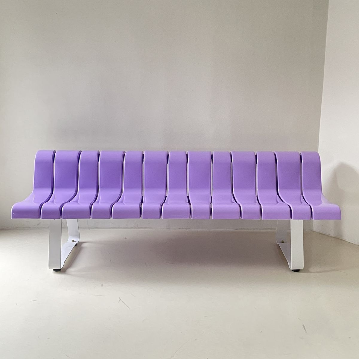 공원컴퍼니(GONGONE COMPANY) ANJOY CHAIR L size 등받이형 라일락 색상