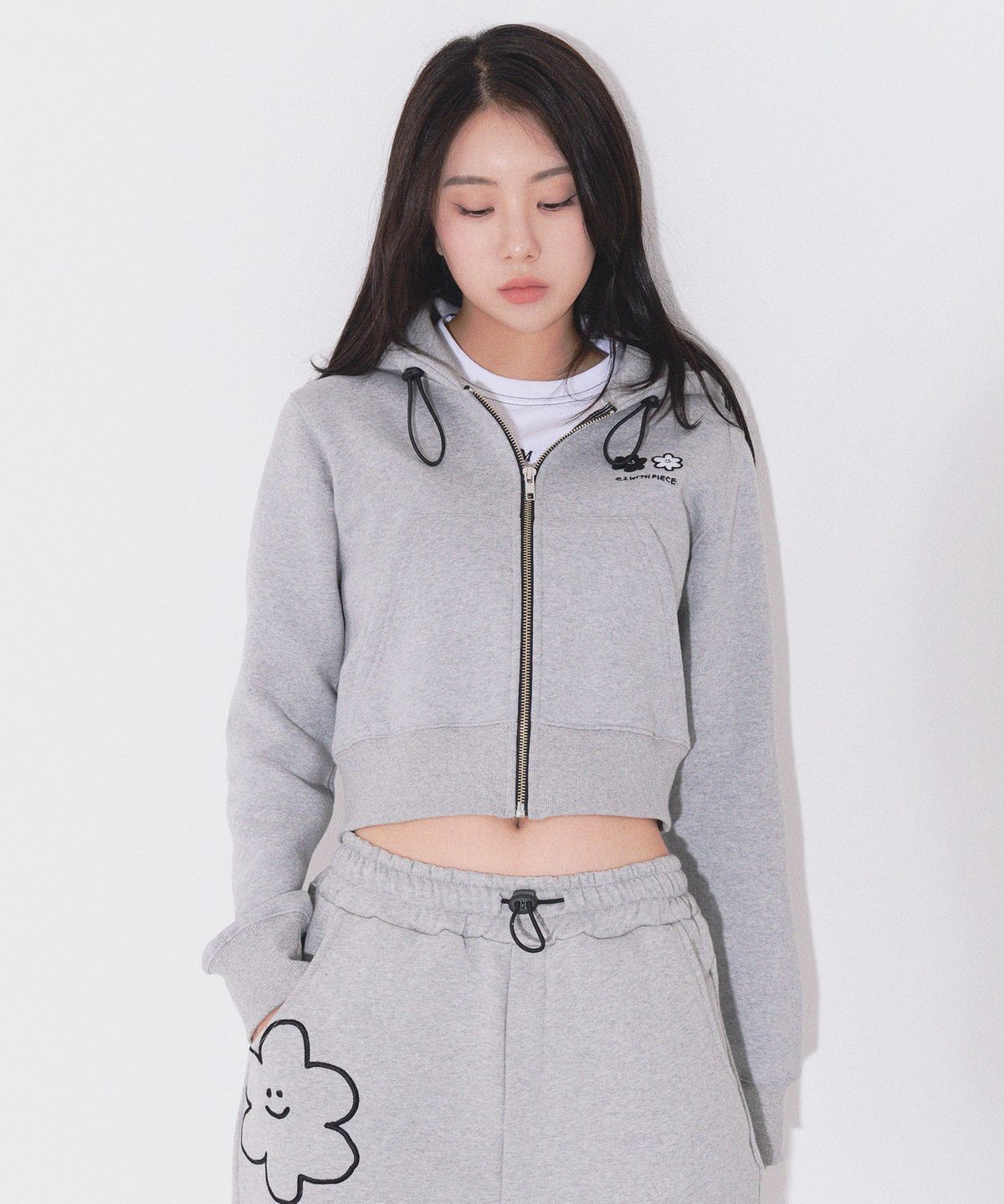 피스메이커(PIECE MAKER) DAISY CROP ZIP HOODIE (GREY)