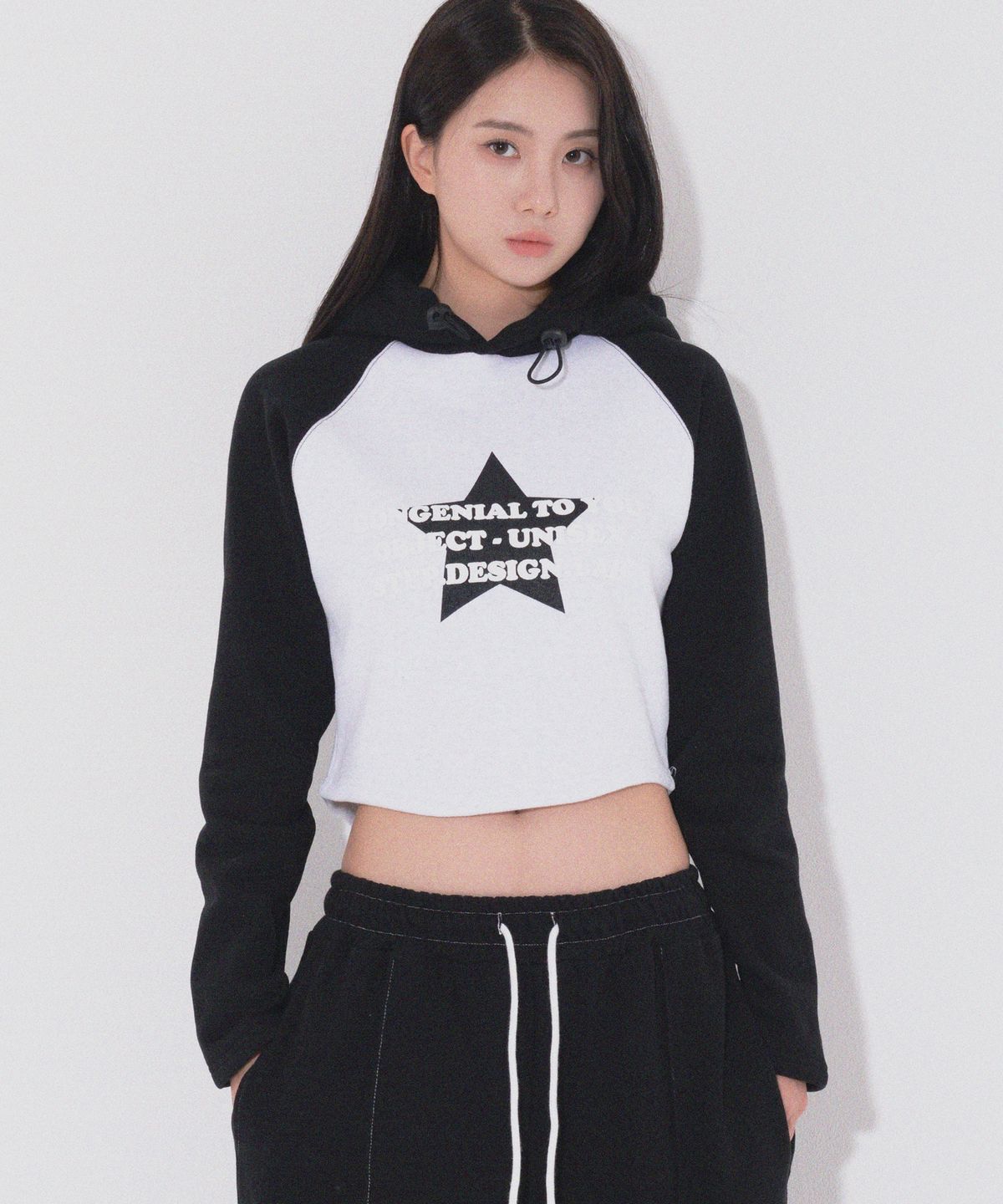 피스메이커(PIECE MAKER) STAR RAGLAN CROP HOODIE (WHITE MELANGE)