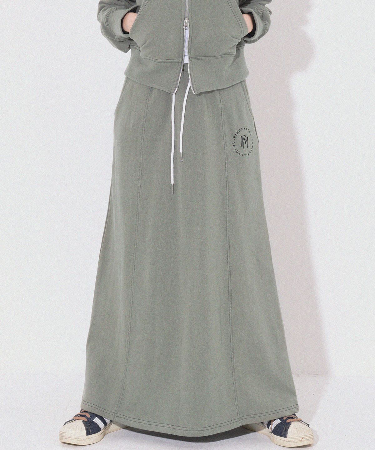 피스메이커(PIECE MAKER) STITCH SWEAT MAXI SKIRT (OLIVE)