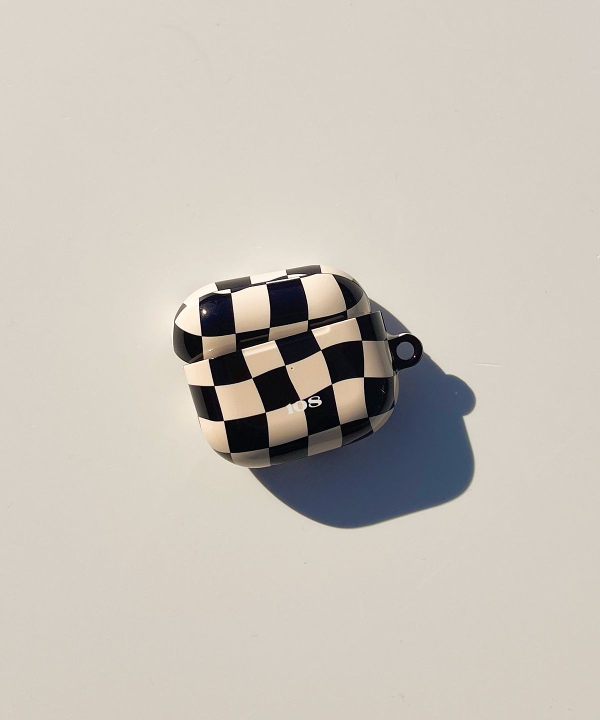 108서울(108SEOUL) [에어팟 케이스] 108 CHECKER BOARD_black beige(glossy-hard)