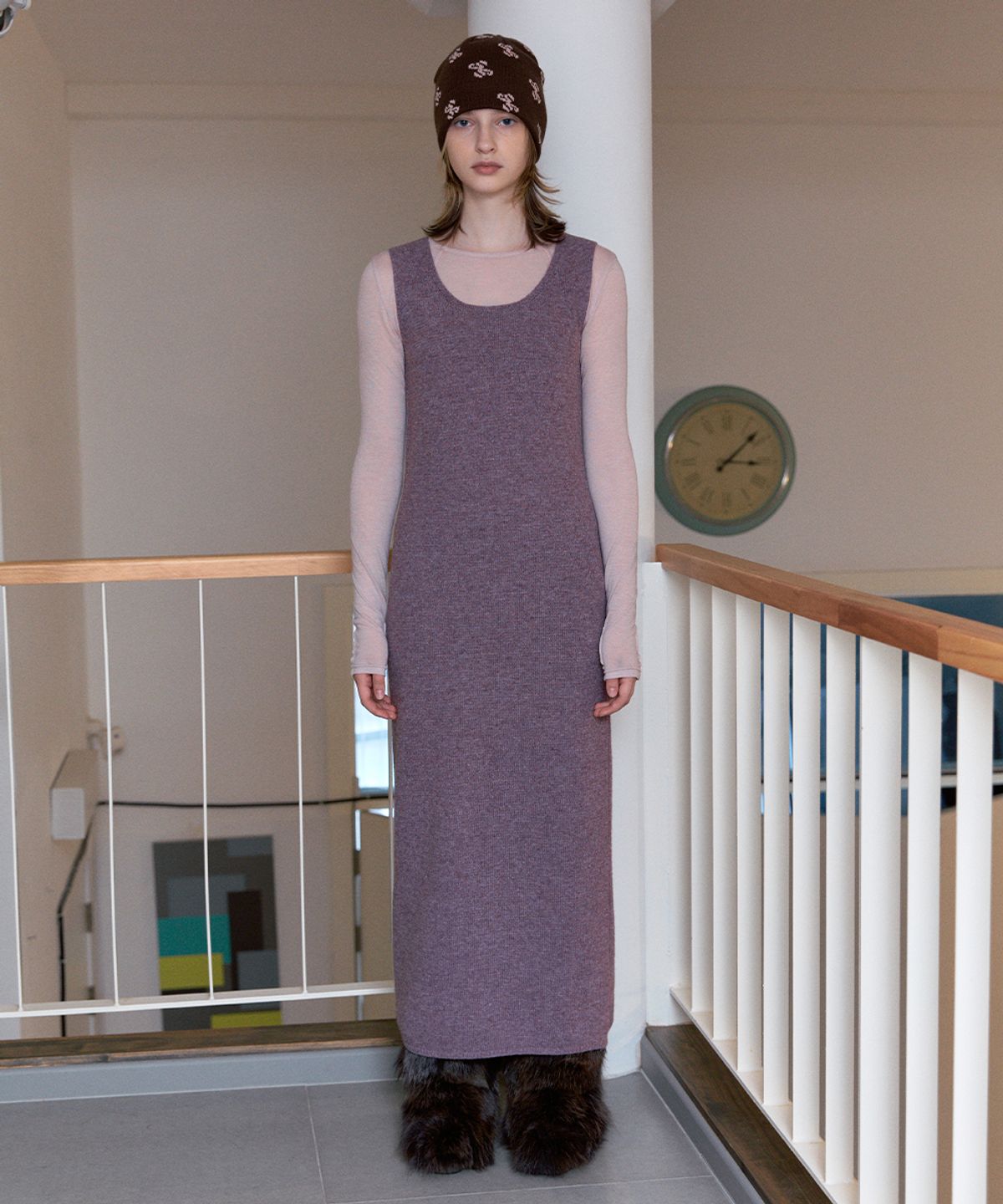 시눈(SINOON) ROUND NECK SLEEVELESS KNIT DRESS (PLUM)