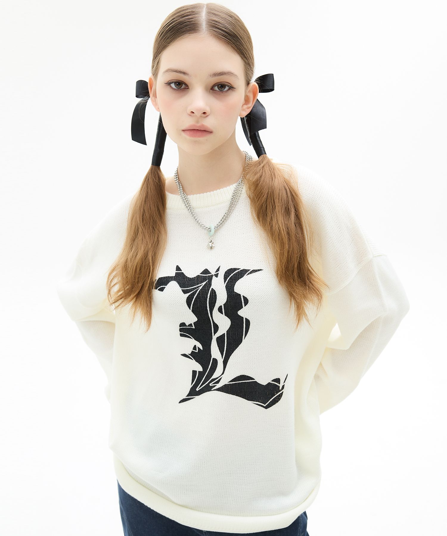 MUSINSA | LUV IS TRUE VL L LOGO KNIT (IVORY)