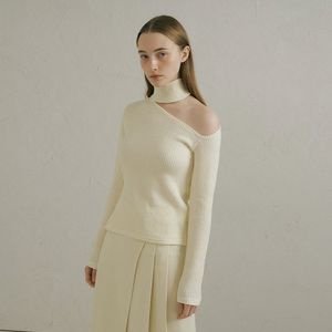 Shoulder cutting turtleneck sleeves (ivory)