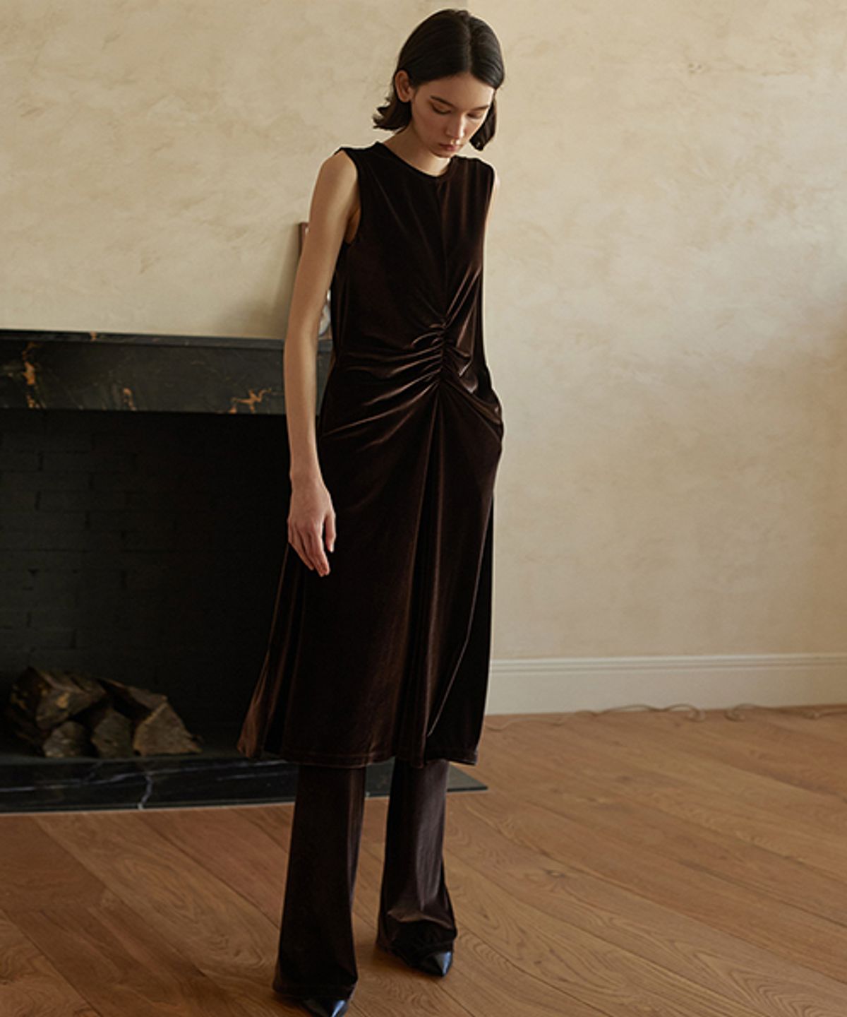 더룸(THELOOM) VELVET BANDING PANTS_BROWN