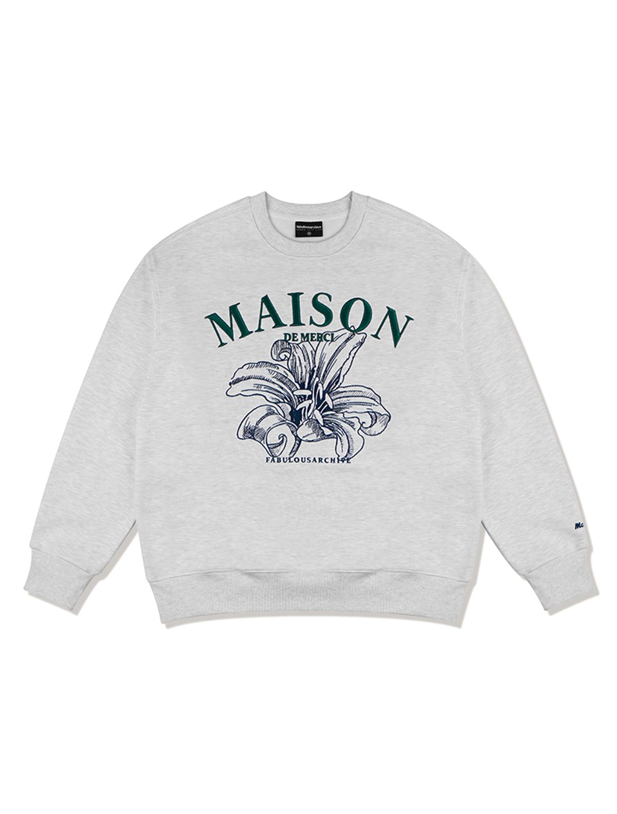 라 메종 스튜디오(LA MAISON STUDIO) UNISEX 르리스 엠보 자수 맨투맨 애쉬그레이네이비(FCC3TS478M)