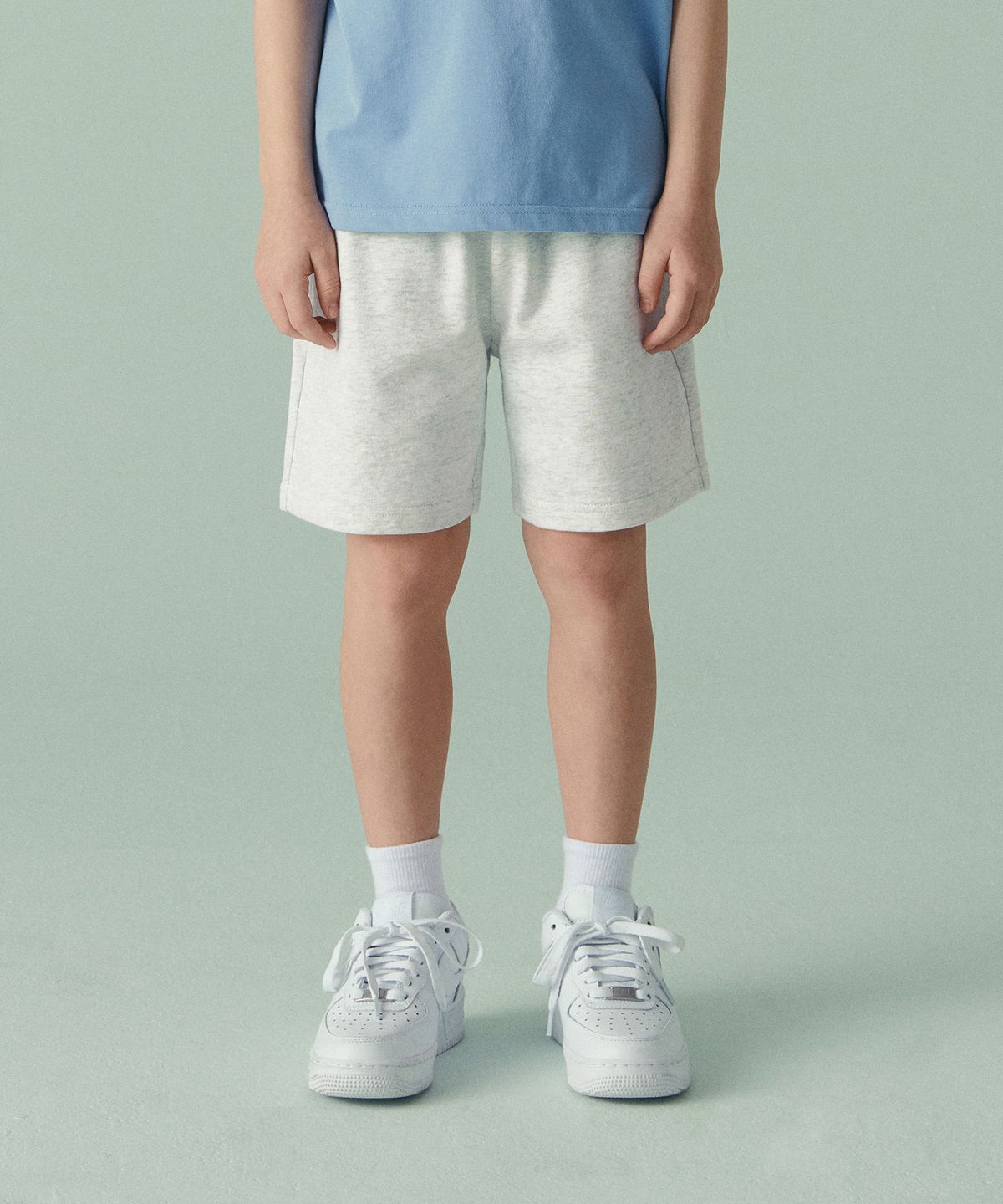 무신사 스탠다드 키즈(MUSINSA STANDARD KIDS) 베이식 스웨트 쇼츠 [오트밀]
