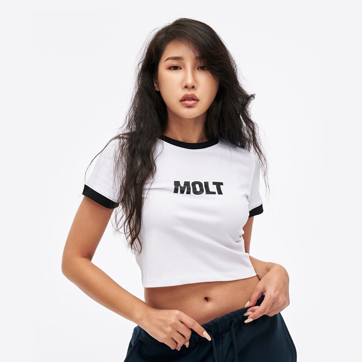 몰트(MOLT) Main 로고 배색 크롭티(화이트)