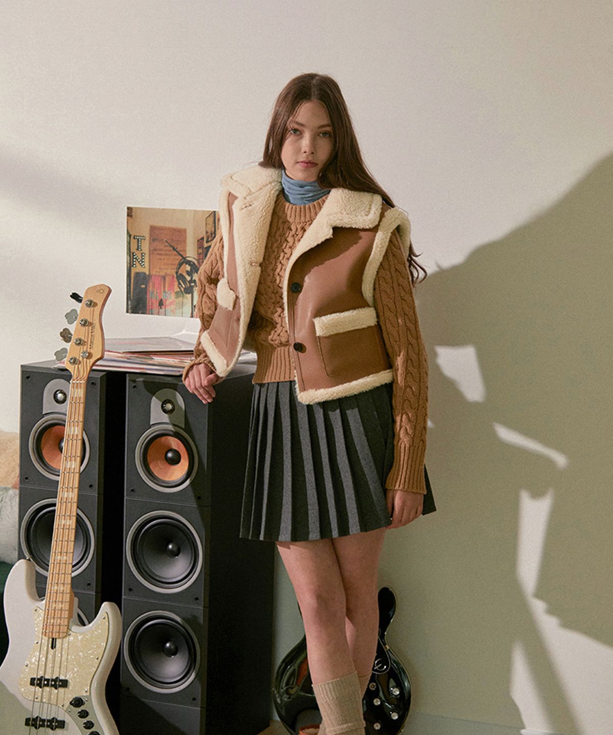 핀블랙(PINBLACK) 램스 울 무스탕 조끼