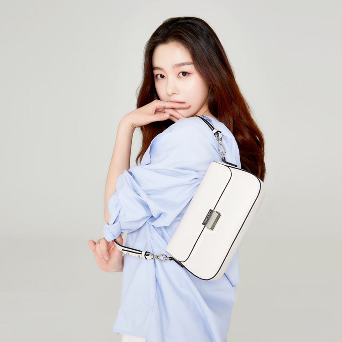 세인트스코트(SAINT SCOTT) 테일러 바게트 숄더백
