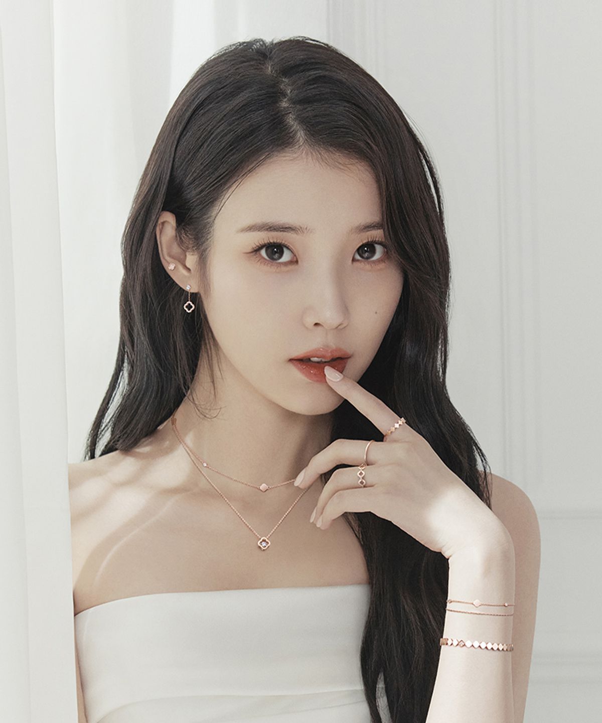 제이에스티나(JESTINA) CLOVIA 14K 목걸이 (JJCLNQ3BS150R4420)
