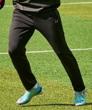 에센셜 비긴즈 기모 팬츠 - 블랙