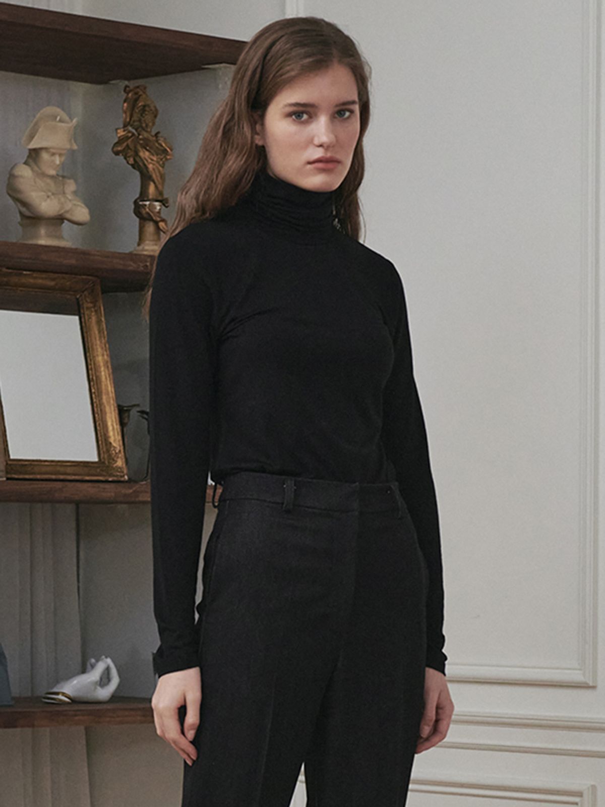 누브(NOUVE) Slim Fit Turtleneck T-Shirt - Black