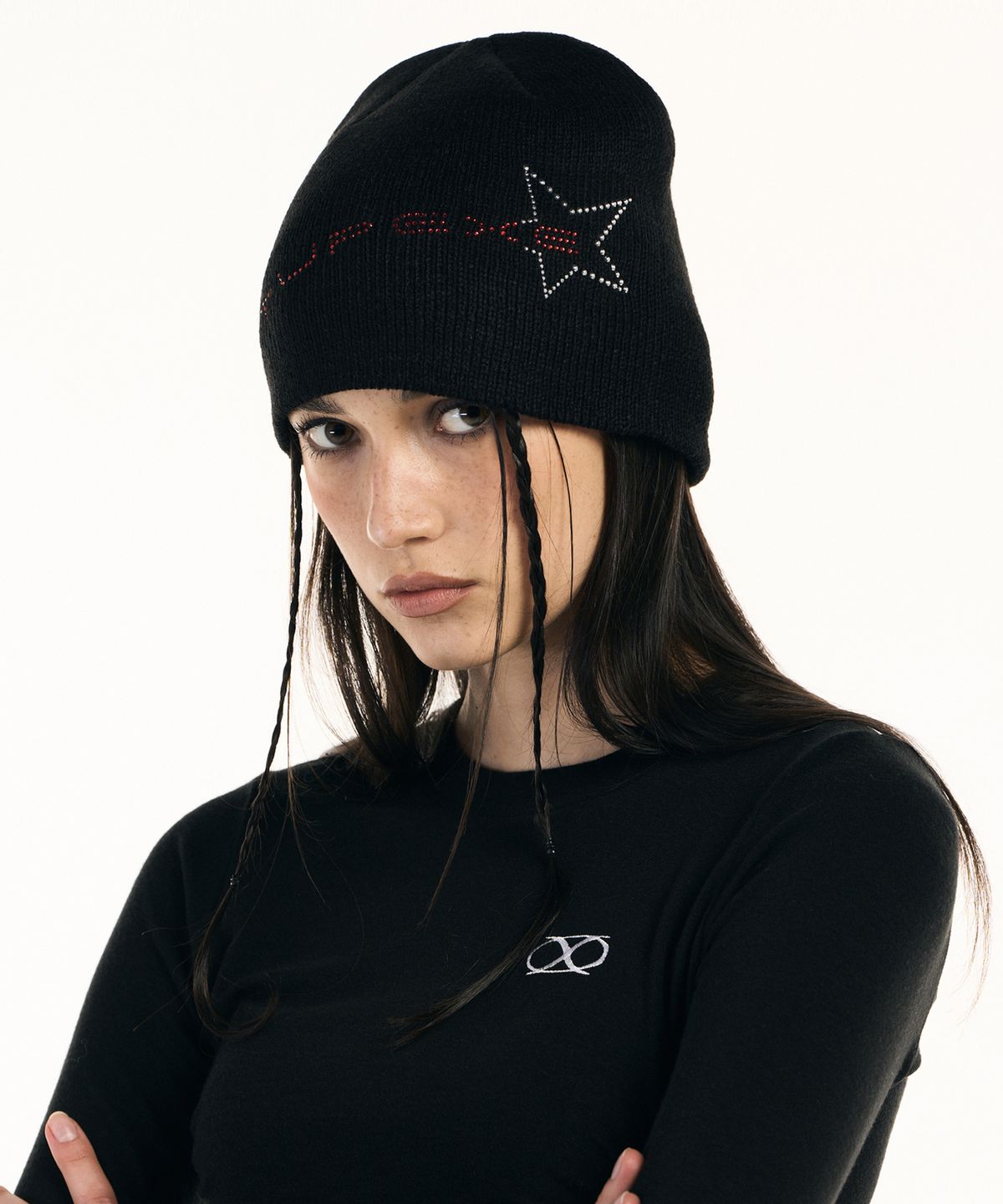 셋업이엑스이(SETUP-EXE) Star red lettering hotfix Beanie [Black]