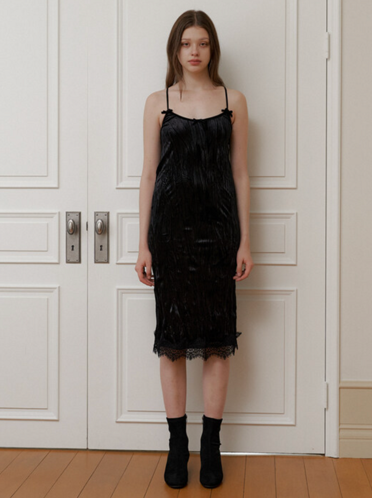 카인더베이비(KINDABABY) black mini ribbon point velvet dress