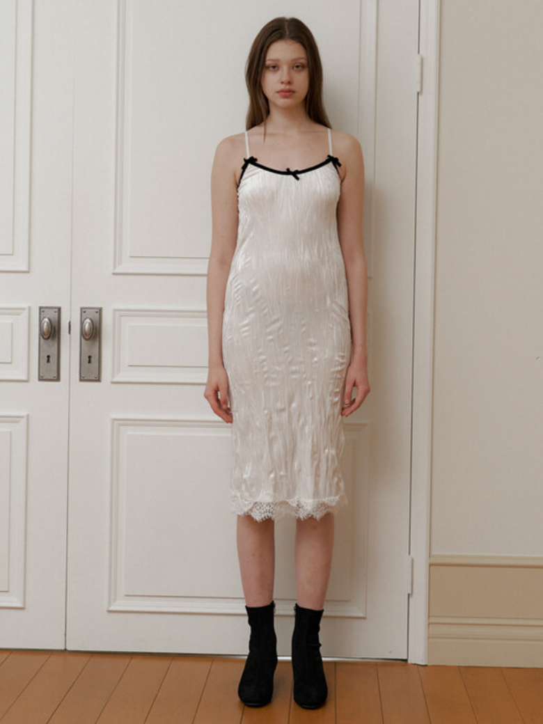 white mini ribbon point velvet dress
