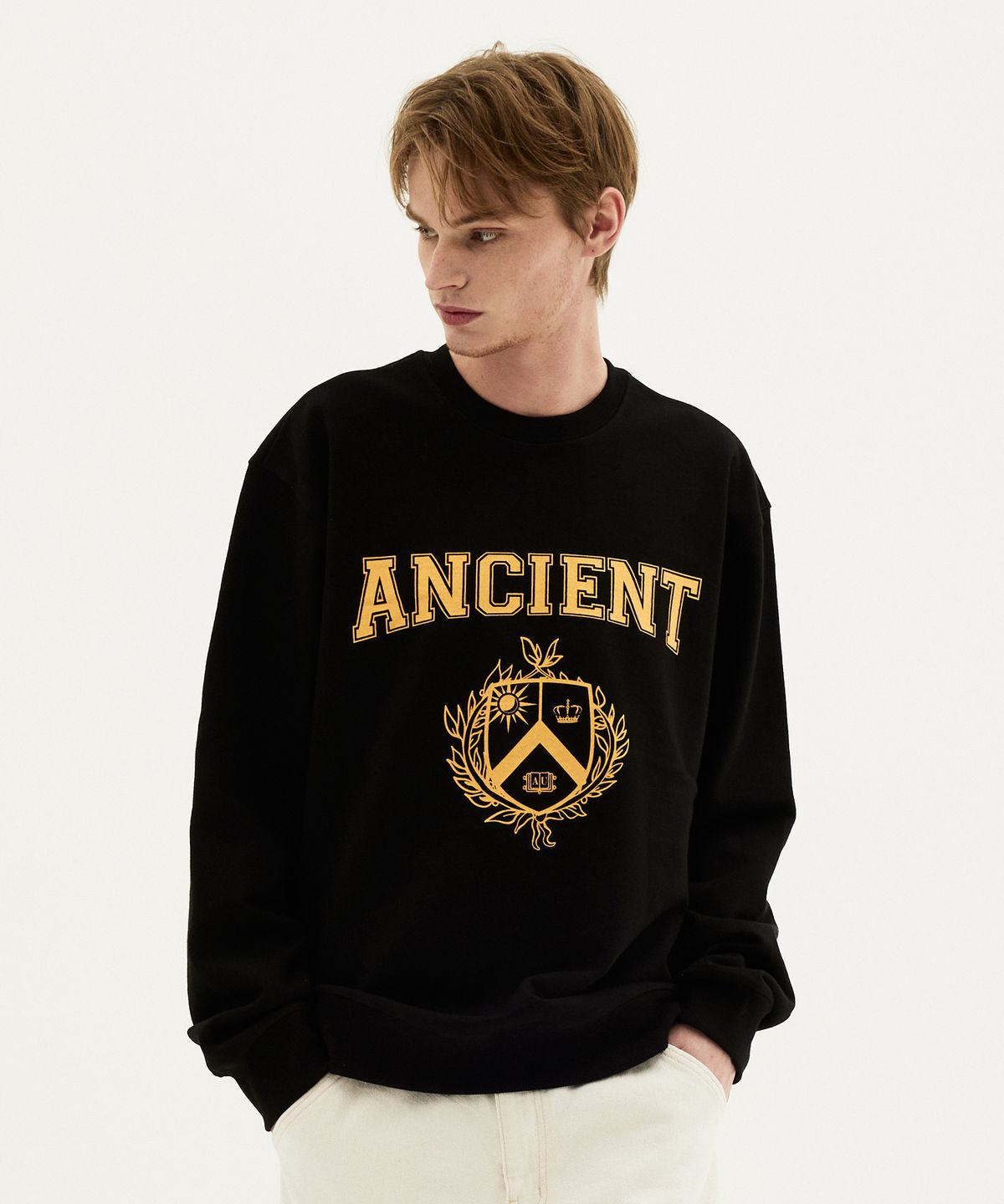 에인션트 유니온(ANCIENT UNION) BIG Logo Sweat Black