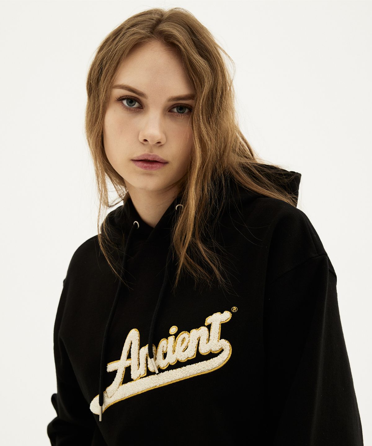 에인션트 유니온(ANCIENT UNION) Ancient Varsity Pullover Hoodie Black