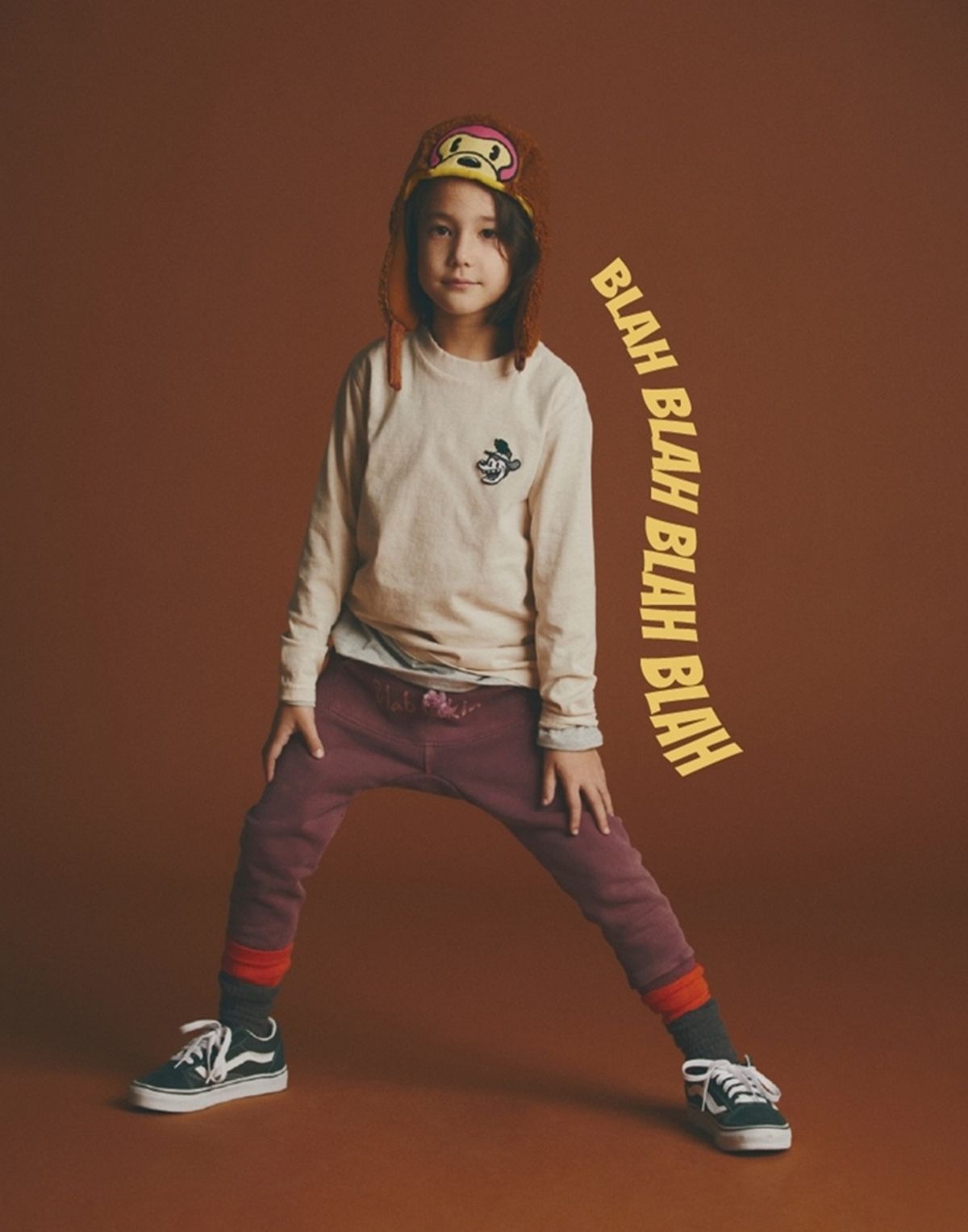 블라블라키아(BLABLAKIA) BLAH LOGO LONG SLEEVE T-shirt (BEIGE)