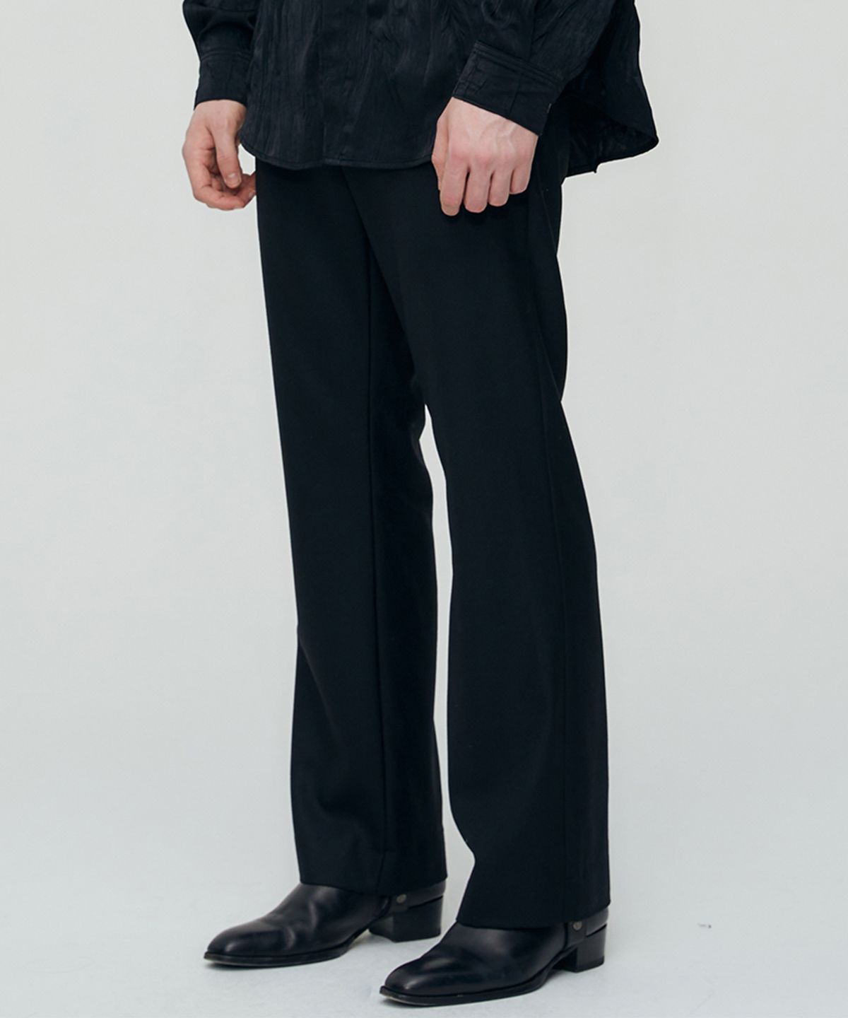 핀스드룩(FINSDRUCK) ROCK VIBE SEMI-BOOT CUT SLACKS
