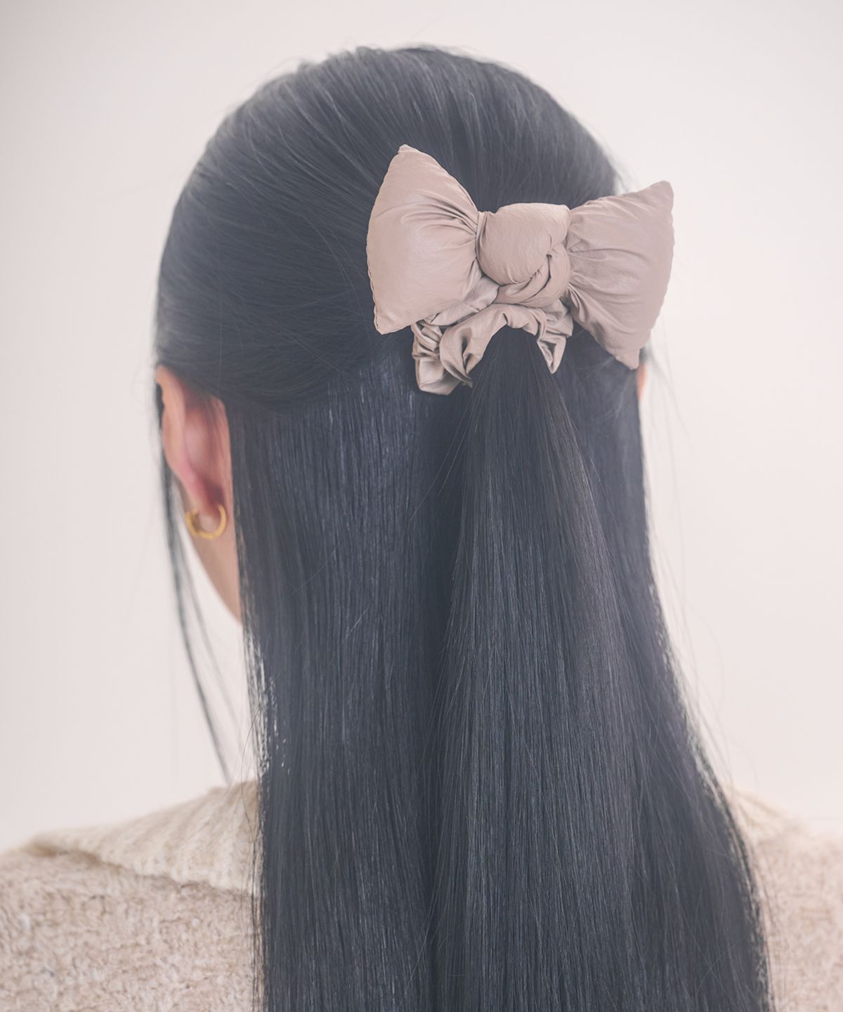 포스트루드(POSTLUDE) PADDING RIBBON SCRUNCHIE (3 COLORS)