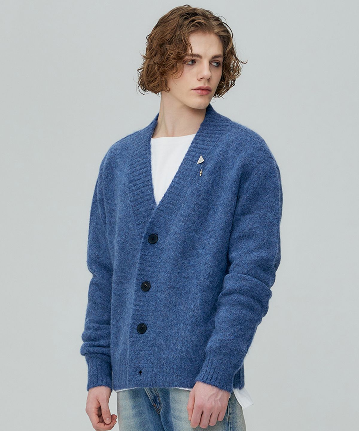 핀스드룩(FINSDRUCK) ALPACA HAIRY CROPPED CARDIGAN (MISTY BLUE)
